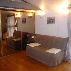  Appartement Studio Meublé Idéalement Situé